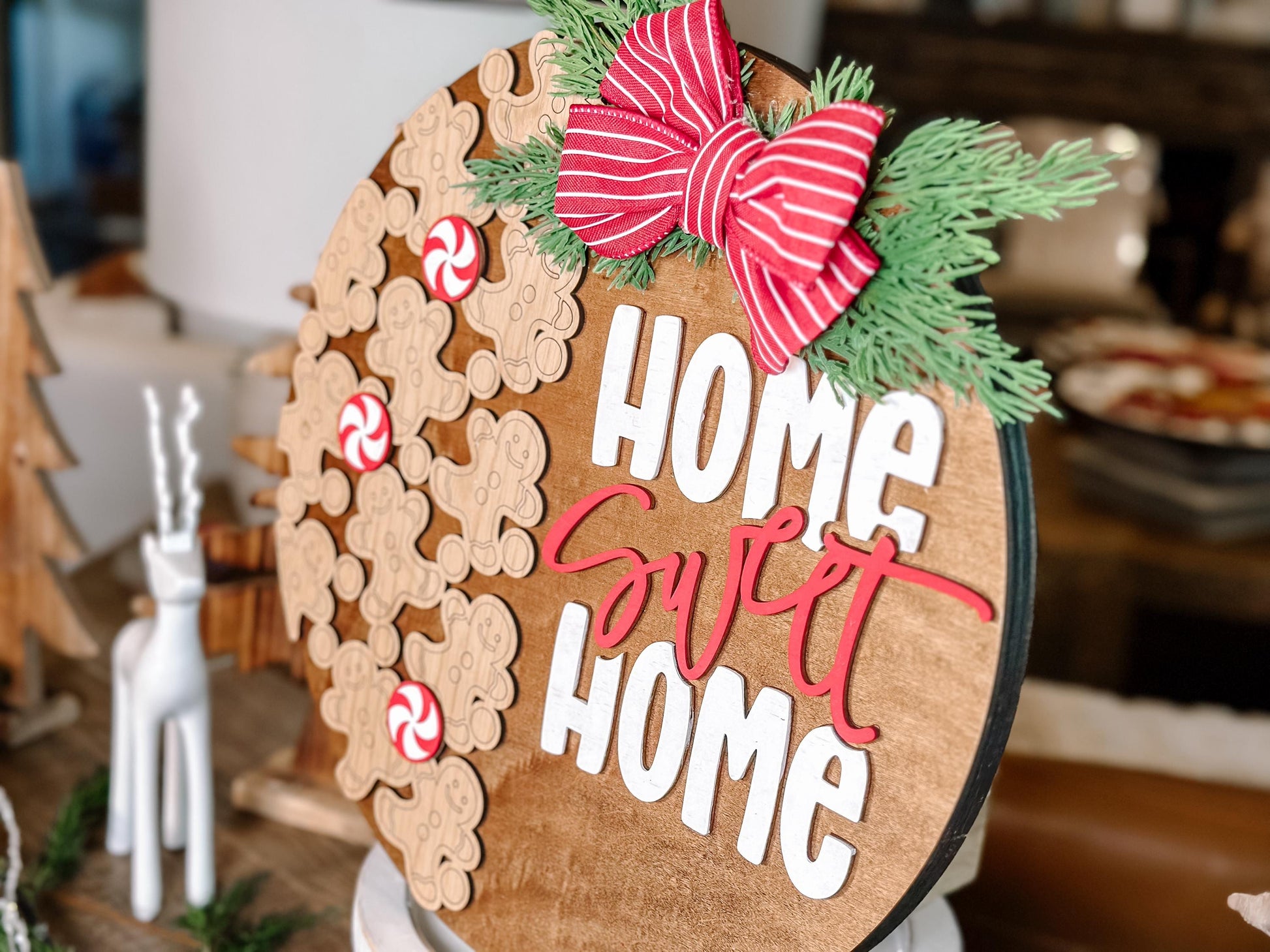 Home Sweet Home Gingerbread Men SVG Laser Cut File – Christmas Round Door Hanger Holiday Décor