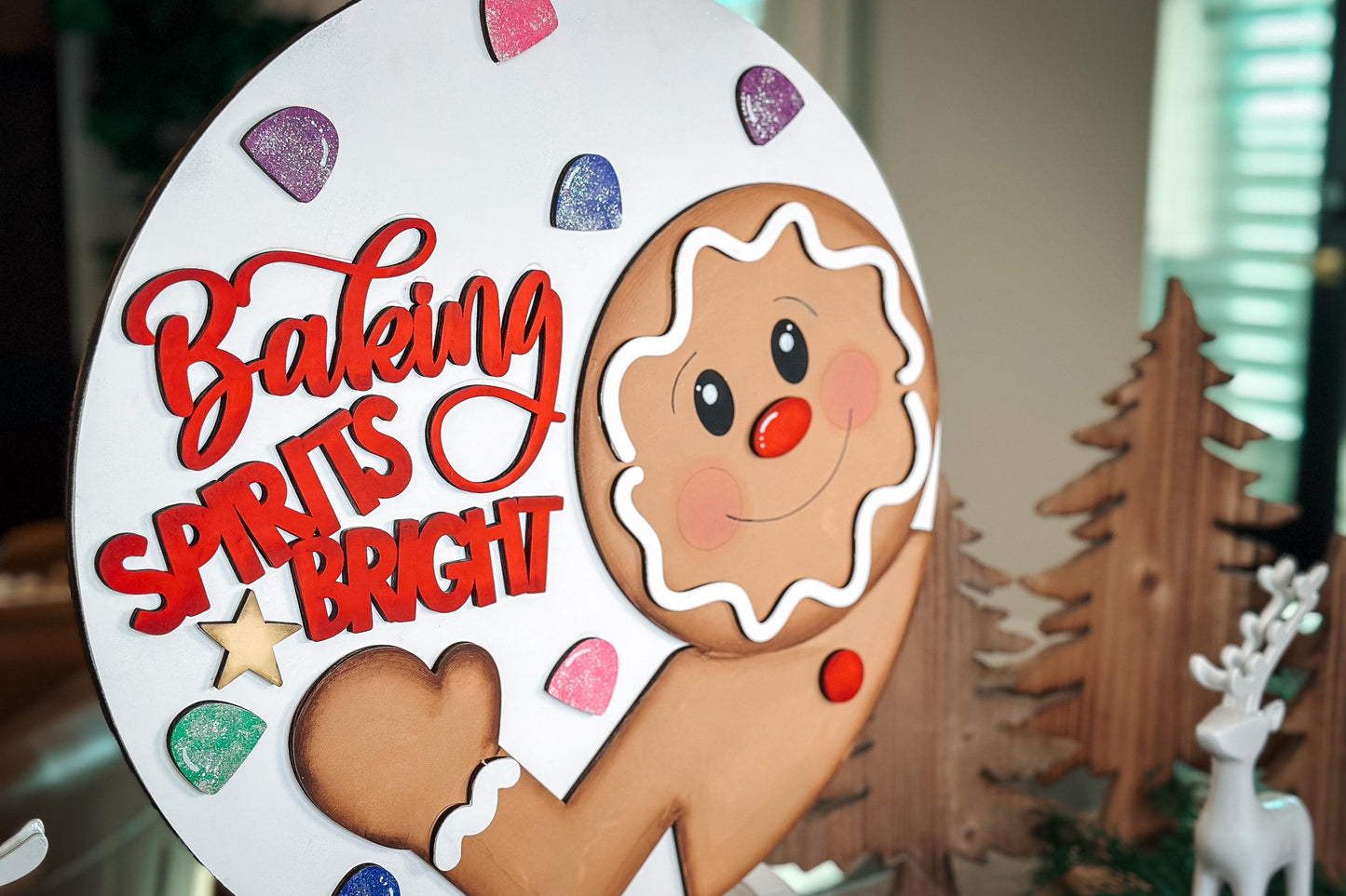 Gingerbread Man Baking Spirits Bright SVG Laser Cut File – Christmas Round Door Hanger Holiday Décor