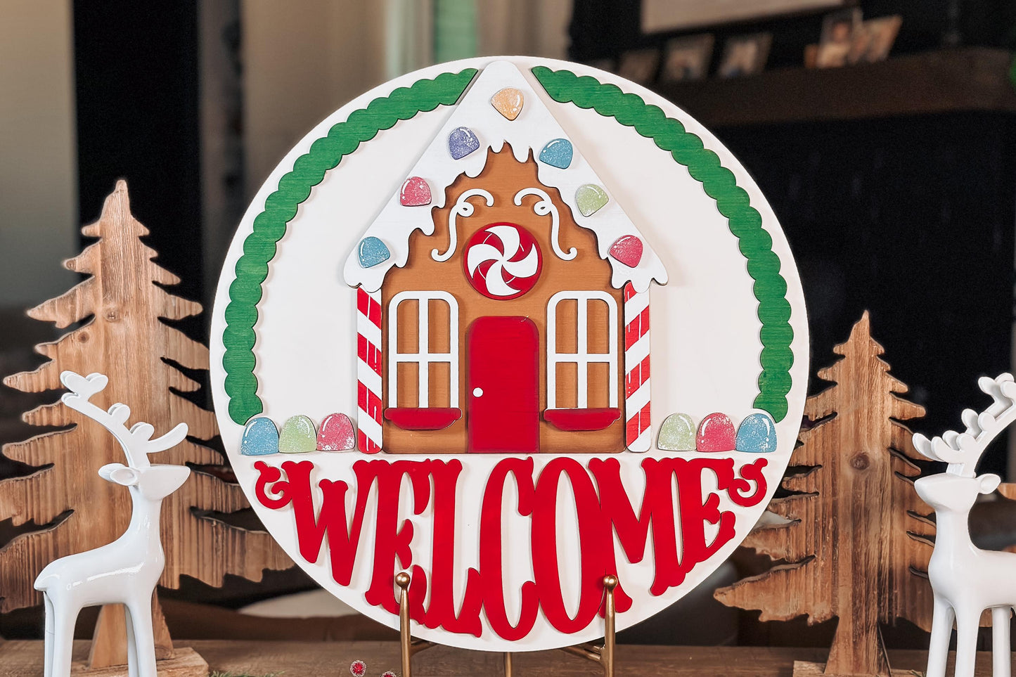 Gingerbread House Christmas Door Hanger SVG, Laser Cut Welcome Sign, Holiday Candy Decor, Christmas Porch Round Sign File