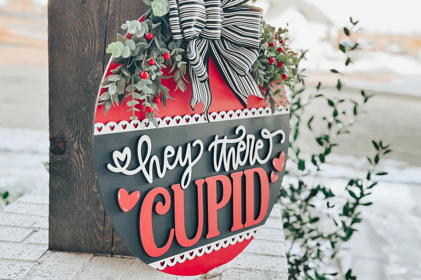 Hey There Cupid Door Hanger SVG | Valentine’s Day Round Door Sign Laser Cut File | Romantic Decor Glowforge SVG