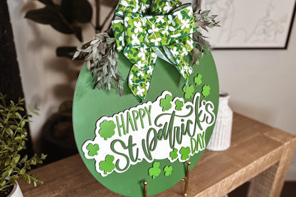 Happy St. Patrick’s Day Laser Cut File SVG – Shamrock Door Hanger Sign Template, Round St. Patrick’s Day SVG for Glowforge, DIY Laser File