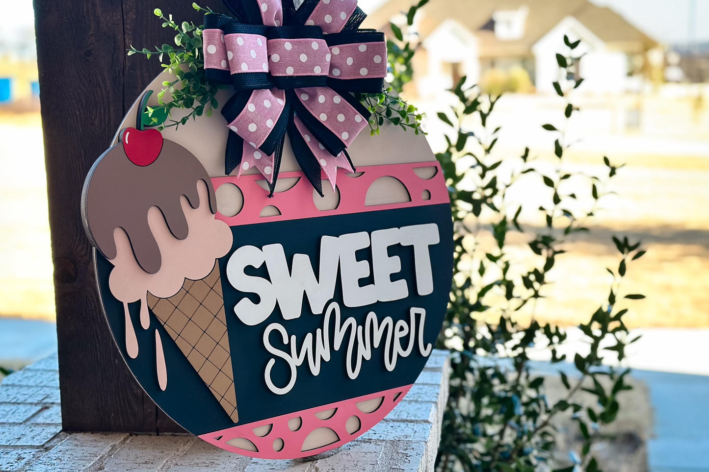 Sweet Summer Ice Cream Door Hanger SVG, Round Laser Cut File for Glowforge, Customizable Summer Sign, Farmhouse Wall Decor
