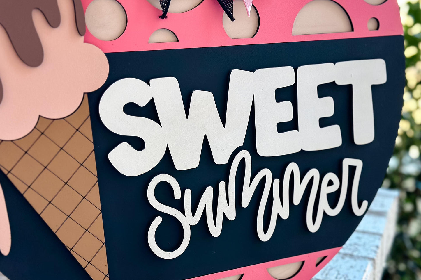 Sweet Summer Ice Cream Door Hanger SVG, Round Laser Cut File for Glowforge, Customizable Summer Sign, Farmhouse Wall Decor