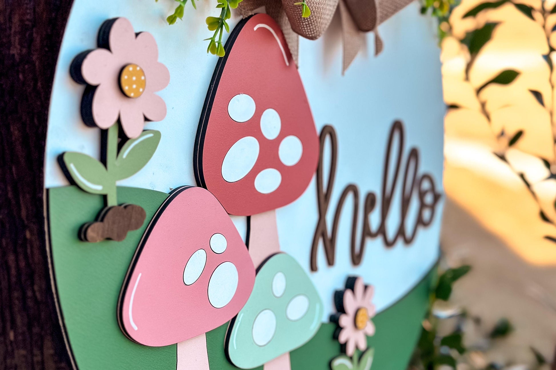 Hello Ladybug Door Hanger SVG, Round Laser Cut File for Glowforge, Customizable Farmhouse Welcome Sign, Spring Front Door Decor