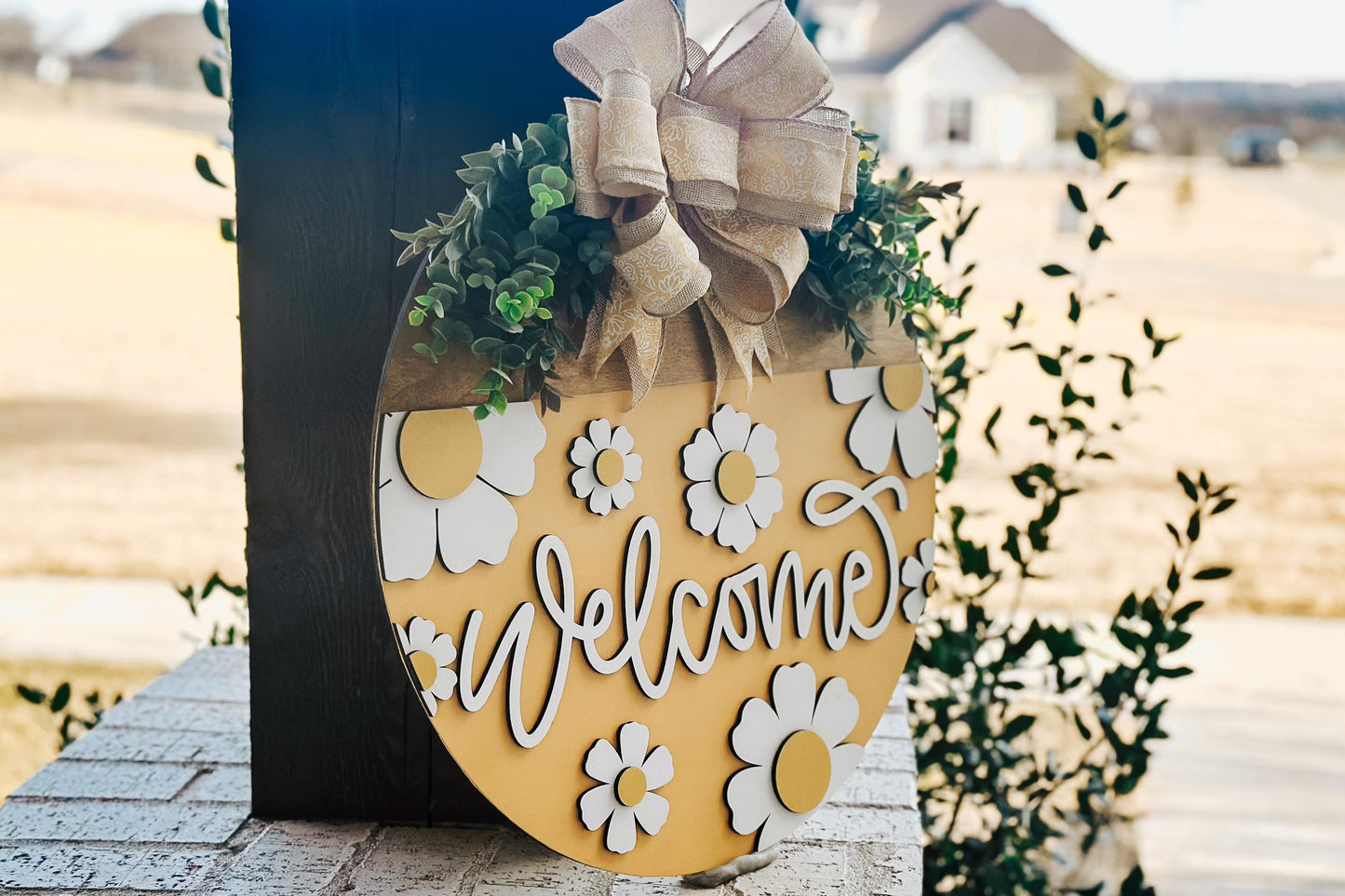 Welcome Sign SVG for Laser Cutters, Floral Door Hanger Design, Daisy Welcome Round, Glowforge Laser File, Summer Porch Decor, Flowers Sign