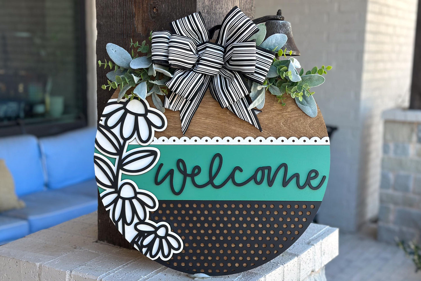 Welcome Door Hanger SVG, Floral Laser Cut File, Layered Round Sign for Glowforge Xtool, DIY Front Door Decor, Farmhouse Wood Sign