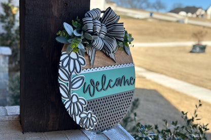 Welcome Door Hanger SVG, Floral Laser Cut File, Layered Round Sign for Glowforge Xtool, DIY Front Door Decor, Farmhouse Wood Sign