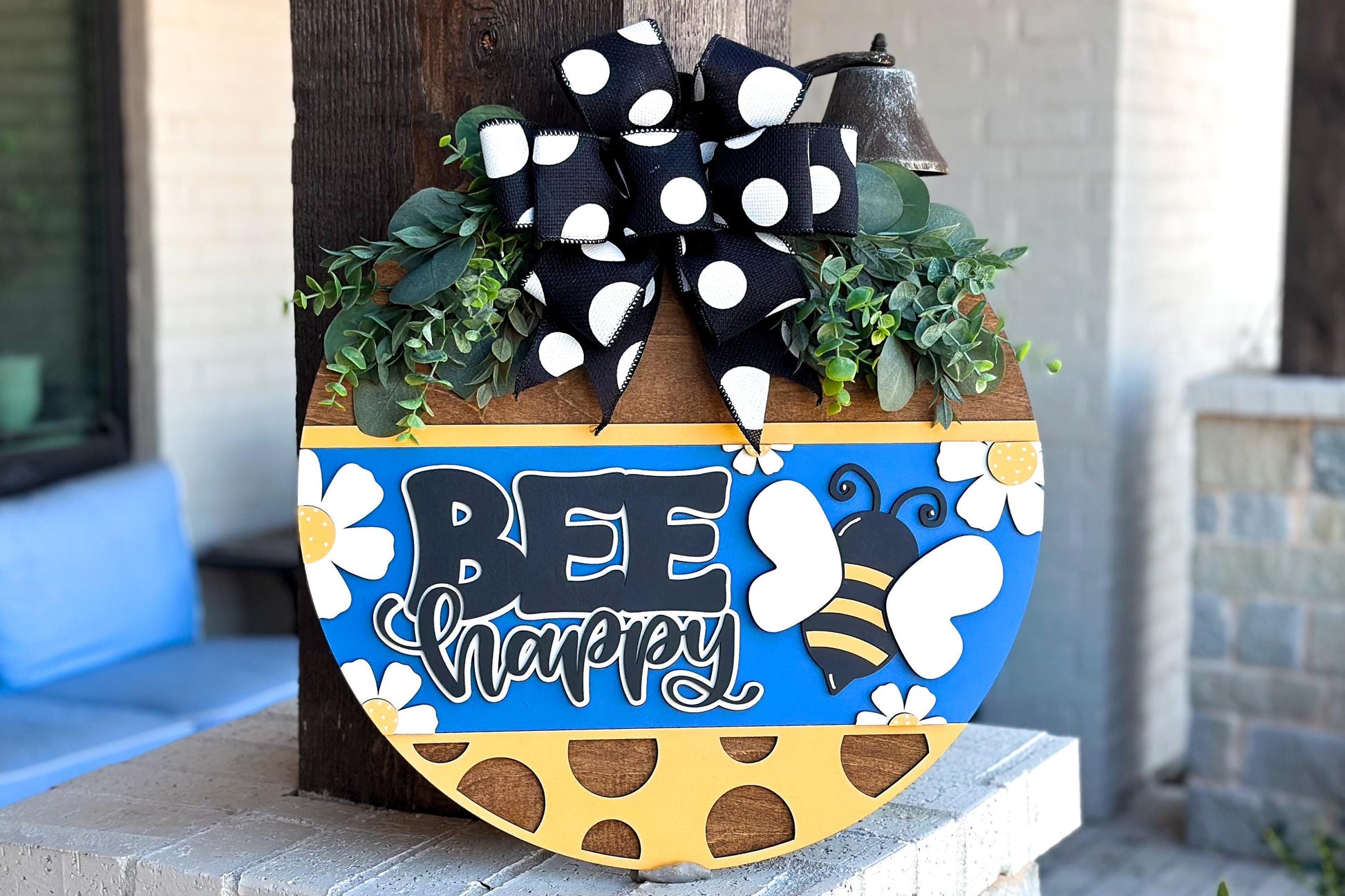 Bee Happy Door Hanger SVG, Polka Dot Round Sign Laser Cut File, Farmhouse Bee Decor, Glowforge and Xtool SVG Cute Bee Decor For Porch