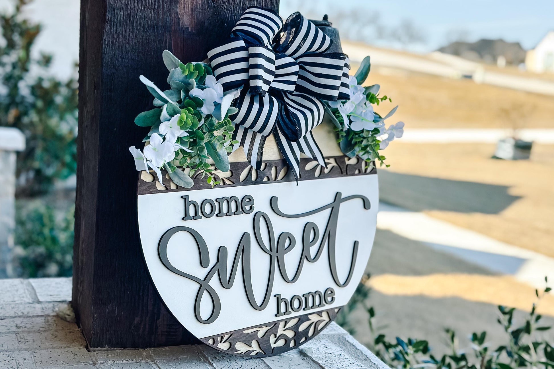 Home Sweet Home SVG, Round Door Hanger Laser Cut File, Farmhouse Welcome Sign, Glowforge Laser Sign, DIY Home Decor Modern Farmhouse Sign