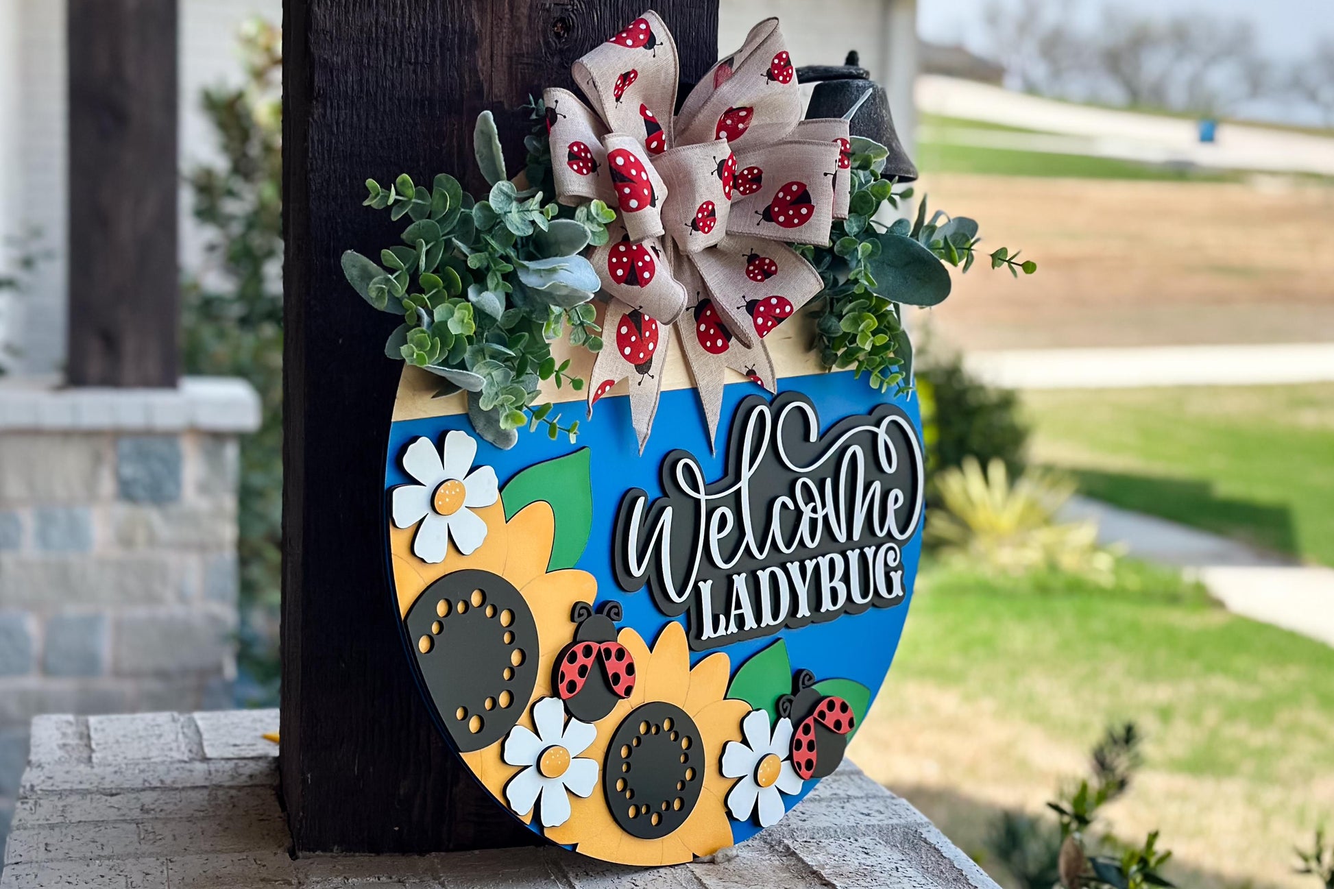 Welcome Ladybug SVG Laser File | Sunflower & Daisy Round Door Hanger SVG for Summer Laser Projects | Cute Bug Porch Sign