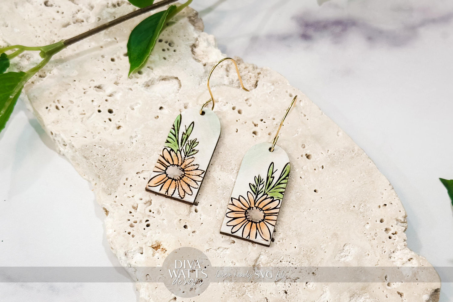 Daisy Earring SVG | Engraved Floral Arch Earrings Cut File | Laser Ready Jewelry SVG for Glowforge xTool | DIY Spring Jewelry
