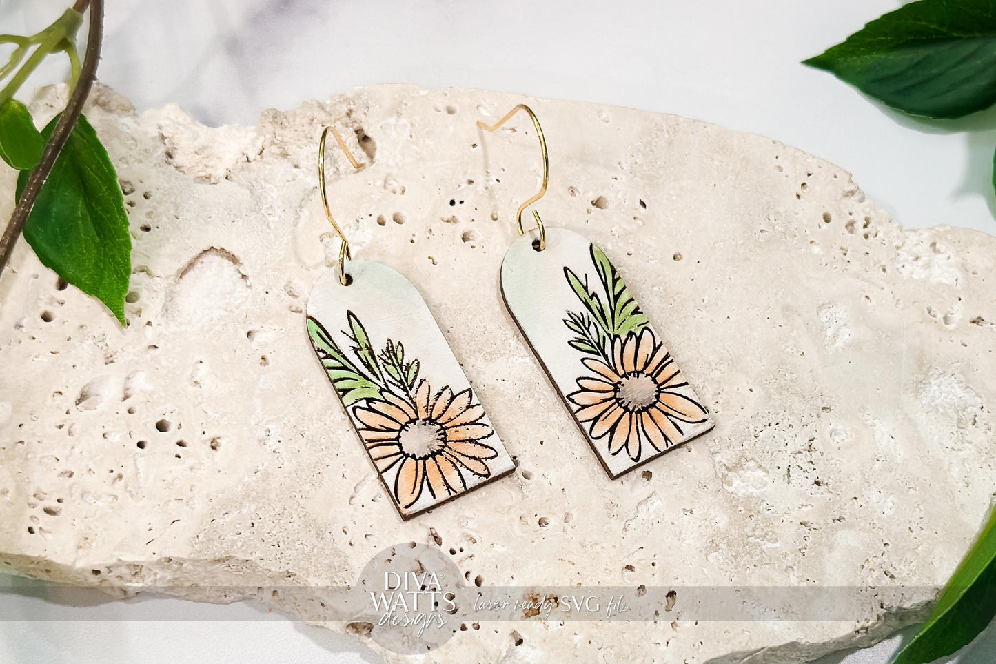 Daisy Earring SVG | Engraved Floral Arch Earrings Cut File | Laser Ready Jewelry SVG for Glowforge xTool | DIY Spring Jewelry