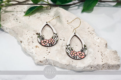 Teardrop Cutout Earring SVG | Engraved Floral Earrings File | DIY Jewelry SVG for Glowforge xTool | Laser Ready Botanical Cut File