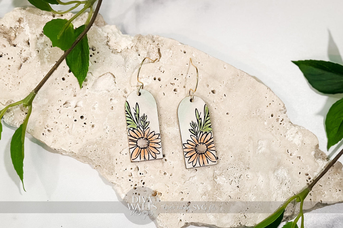 Daisy Earring SVG | Engraved Floral Arch Earrings Cut File | Laser Ready Jewelry SVG for Glowforge xTool | DIY Spring Jewelry