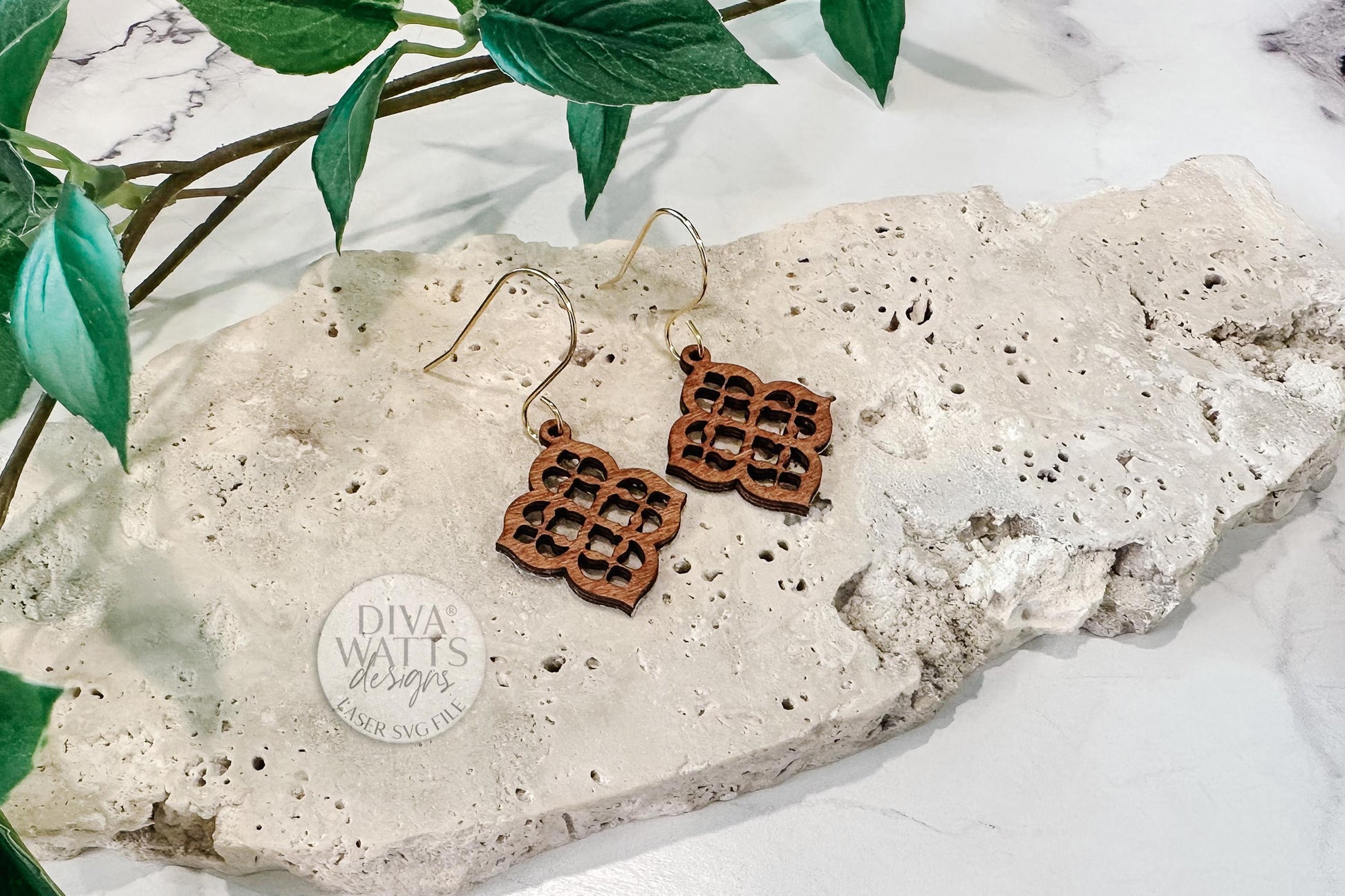 Geometric quatrefoil earring SVG laser cut file – easy lightweight jewelry template, fast cut DIY dangle earrings digital design
