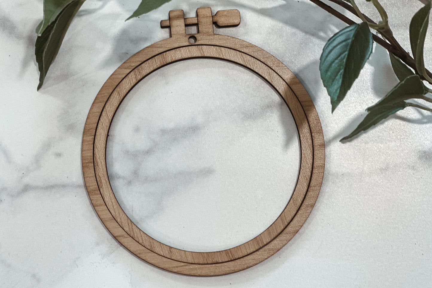 Embroidery Hoop Ornament SVG | Rustic Christmas Round Ornament Laser Cut File | DIY Holiday Décor for Glowforge xTool OMTech