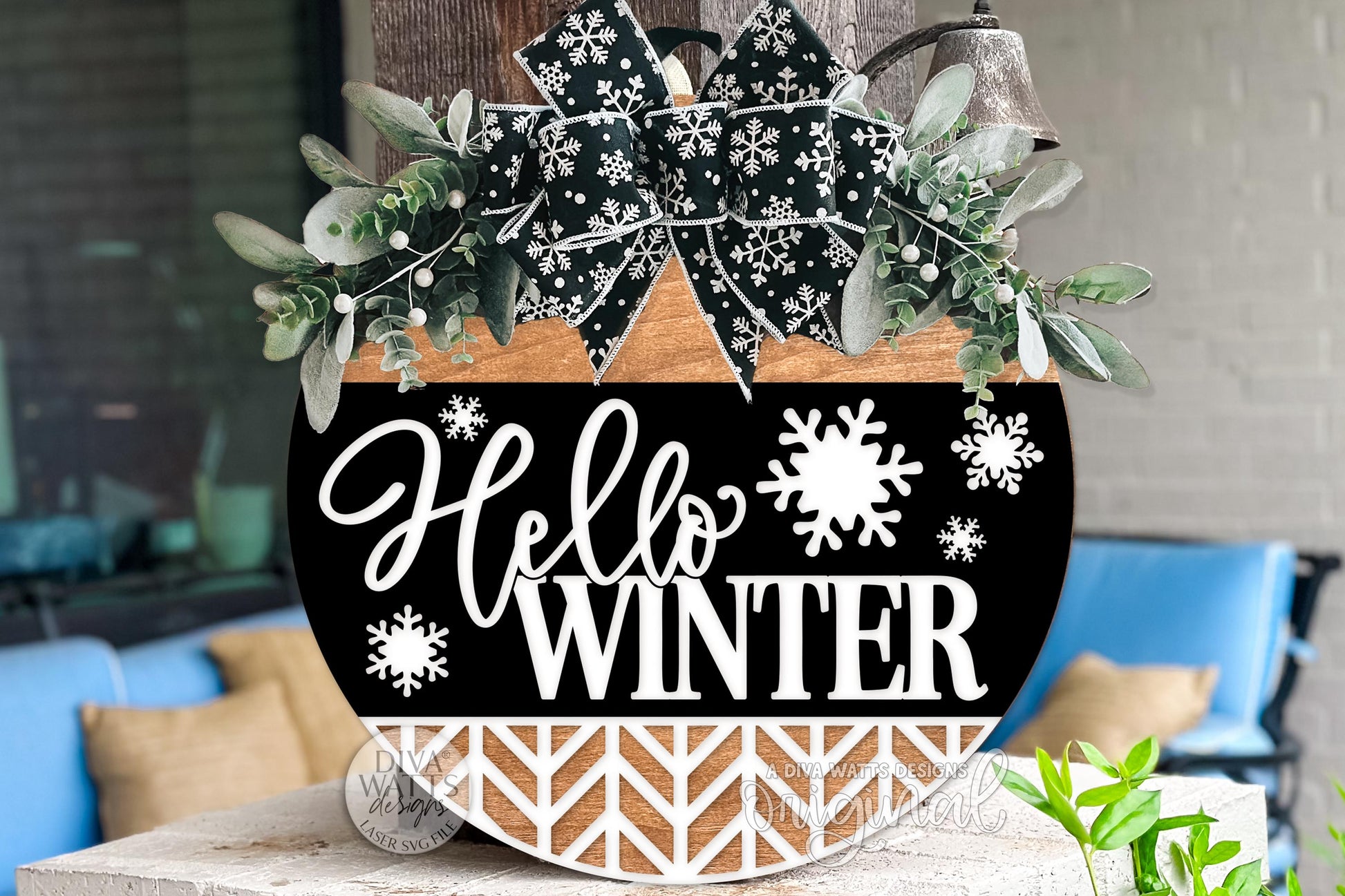 Hello Winter Round Door Hanger SVG Laser Cut File with Snowflakes, Winter Porch Sign Digital Design for Glowforge xTool OMTech Cricut