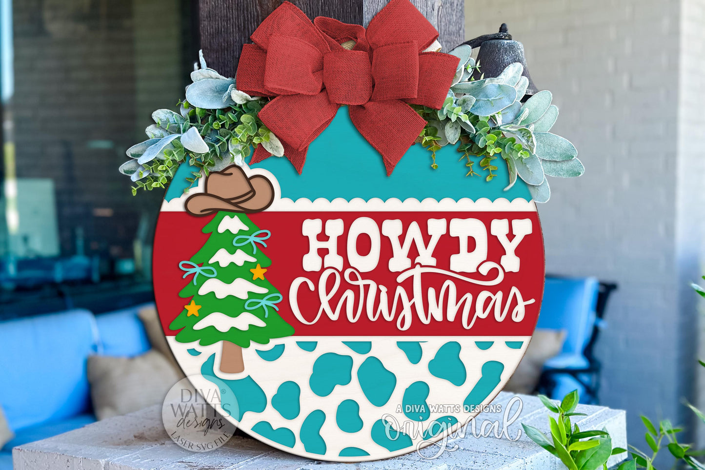 Howdy Christmas Round Door Hanger SVG, Western Cowboy Hat Tree Farm Sign, Rustic Country Holiday Porch Decor, Digital Laser Cut File