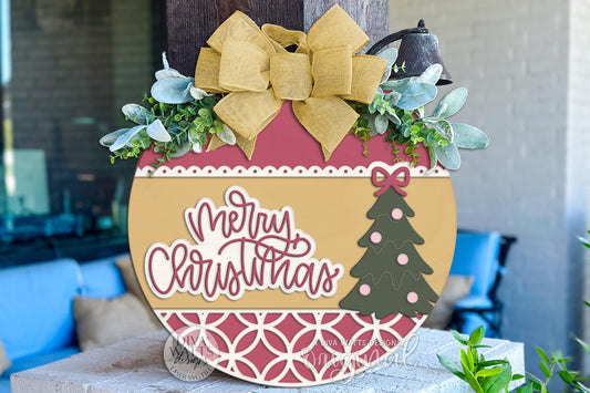 Merry Christmas Round Door Hanger SVG, Layered Ornament Sign File for Glowforge xTool OMTech, Holiday Laser Cut Template, DIY Porch Décor