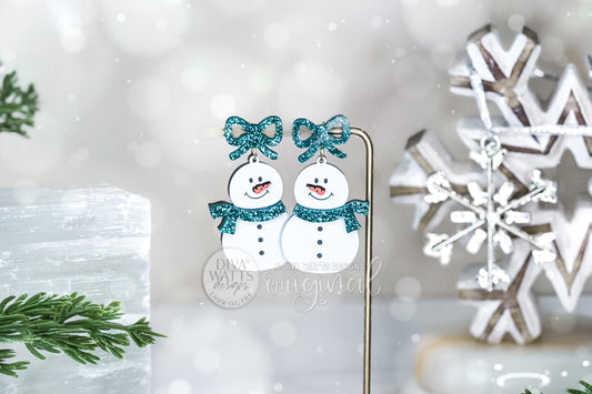 Snowman Earrings SVG | Winter Laser Cut Earring File for Glowforge xTool | Christmas Dangle Jewelry Design for Acrylic or Wood