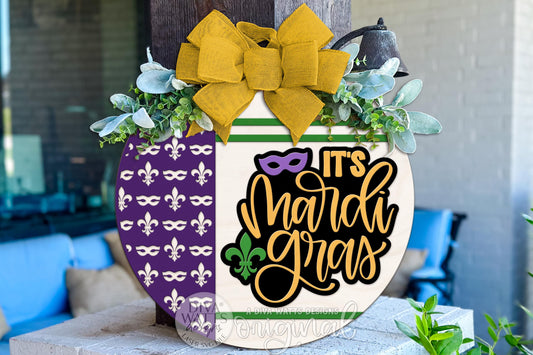 It’s Mardi Gras Round Door Hanger SVG Layered Fleur-de-Lis Laser Cut Sign File for Glowforge xTool Carnival Porch Décor DIY Laser Cut Design