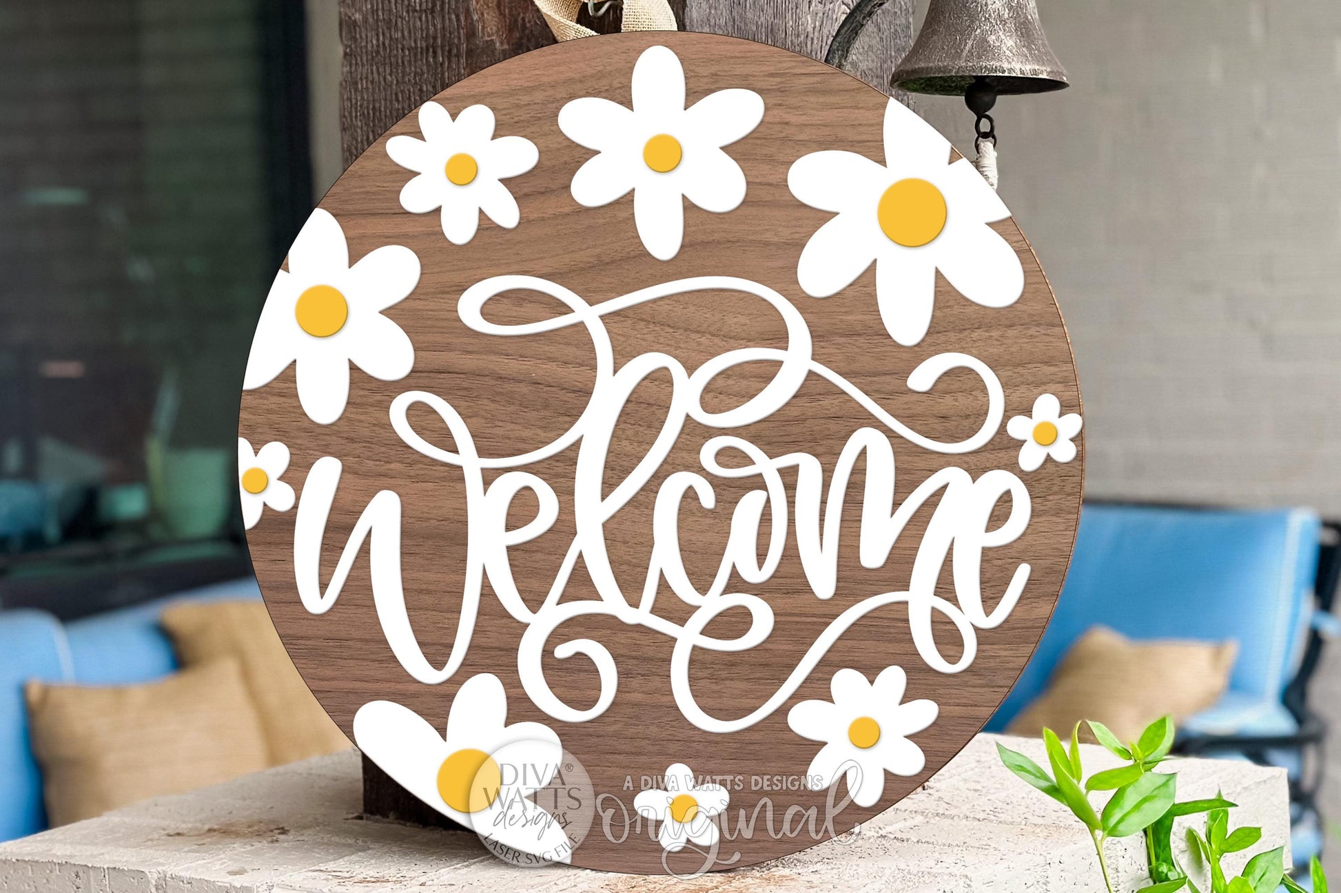 Welcome Daisy Floral Round Door Hanger SVG Laser Cut File, Spring Porch Sign Round, Layered Welcome Door Decor DIY Glowforge