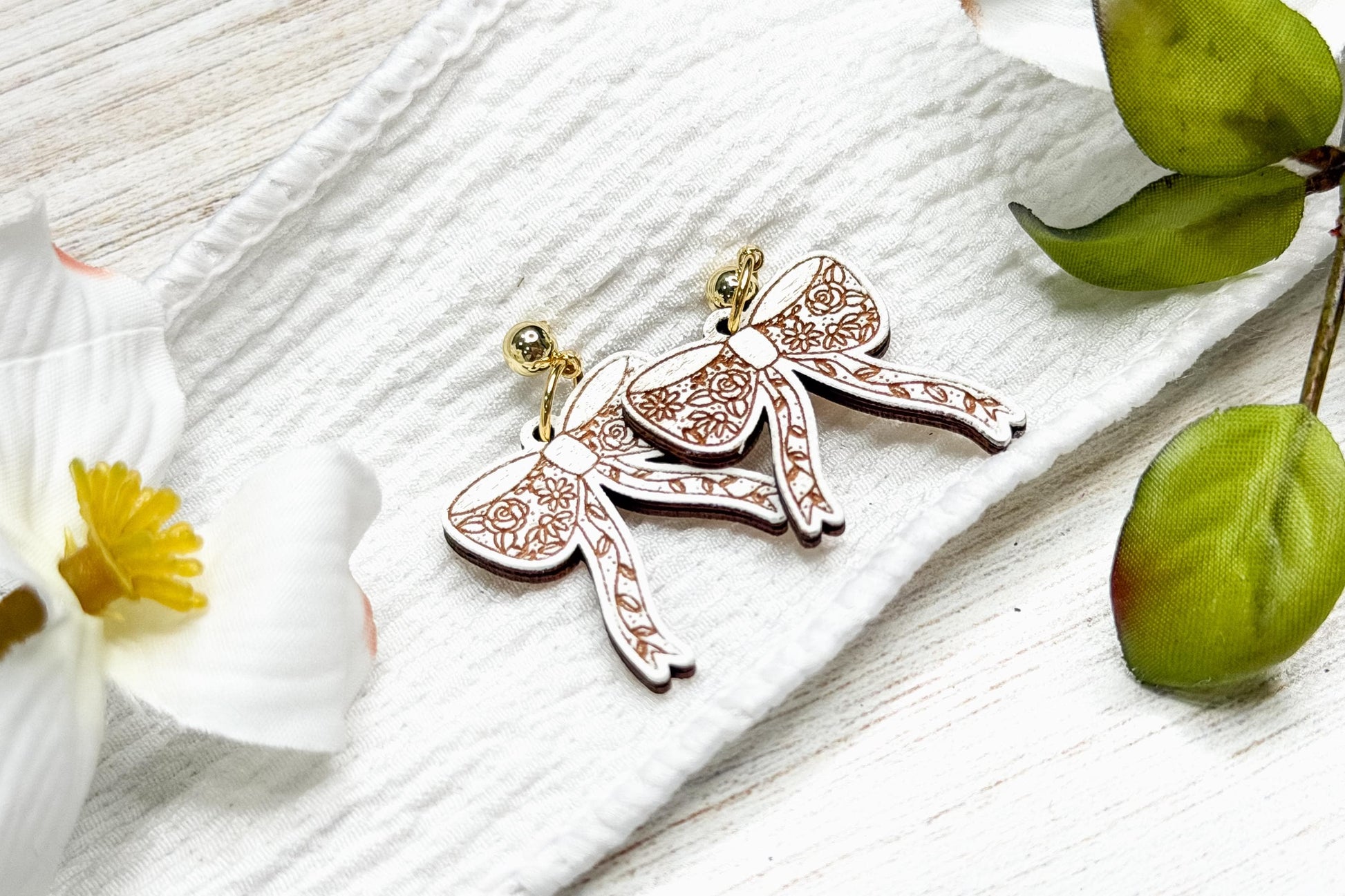 Laser Cut Bow Earrings SVG File, Floral Cottagecore Coquette Dangle Earrings Laser Design for Wood Jewelry, Lightweight Bow Earring SVG