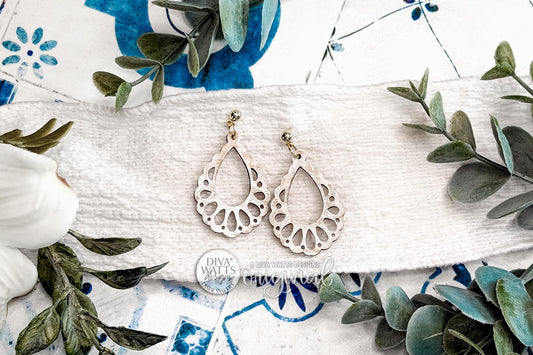 Digital SVG File Instant Download Petal Teardrop Dangle Earrings Floral Boho Boutique-Style Earring Design