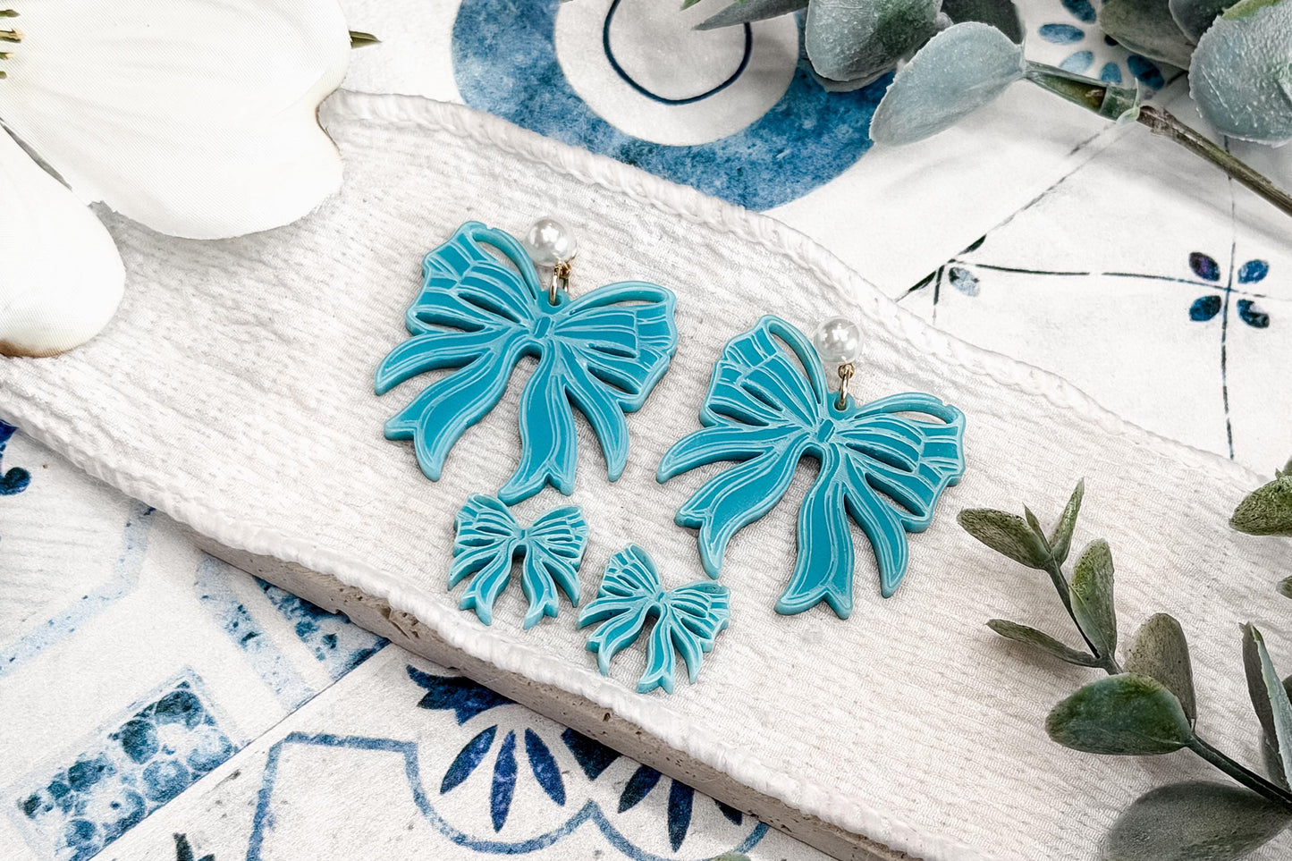 Laser Cut Earring SVG Bow Ribbon Dangle Earrings Coquette Bow Outline Design Cute Statement Earrings for Boutique Jewelry
