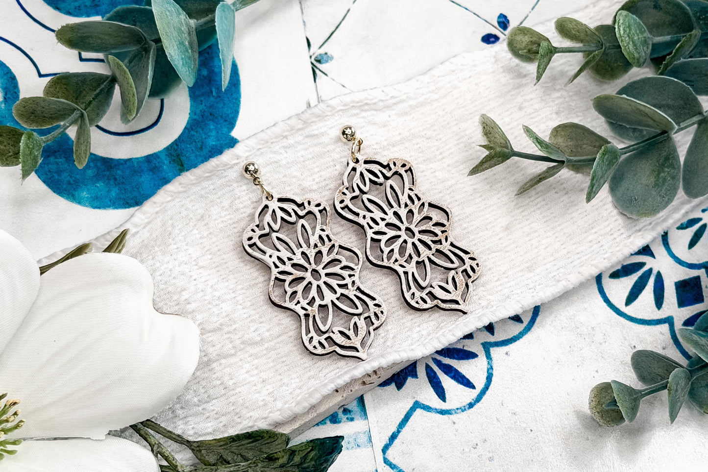 Laser Cut Earring SVG Floral Mandala Dangle Earrings Intricate Boho Flower Cutout Statement Earrings for Boutique Jewelry