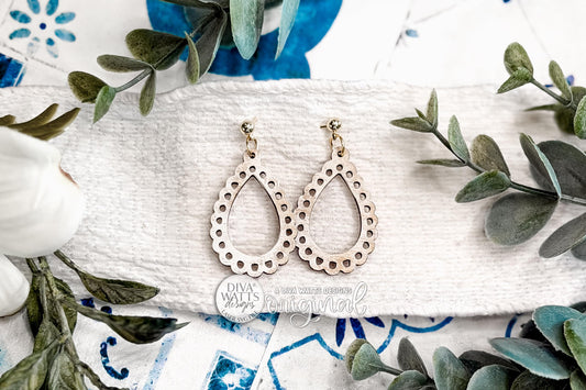 Digital SVG File Instant Download Scalloped Teardrop Dangle Earrings Minimalist Elegant Boutique-Style Earring Design