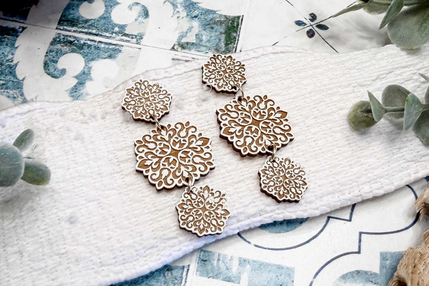 Floral Chandelier Earrings SVG, Layered Dangle Earrings Laser Cut File, Boho Jewelry SVG for Glowforge and xTool