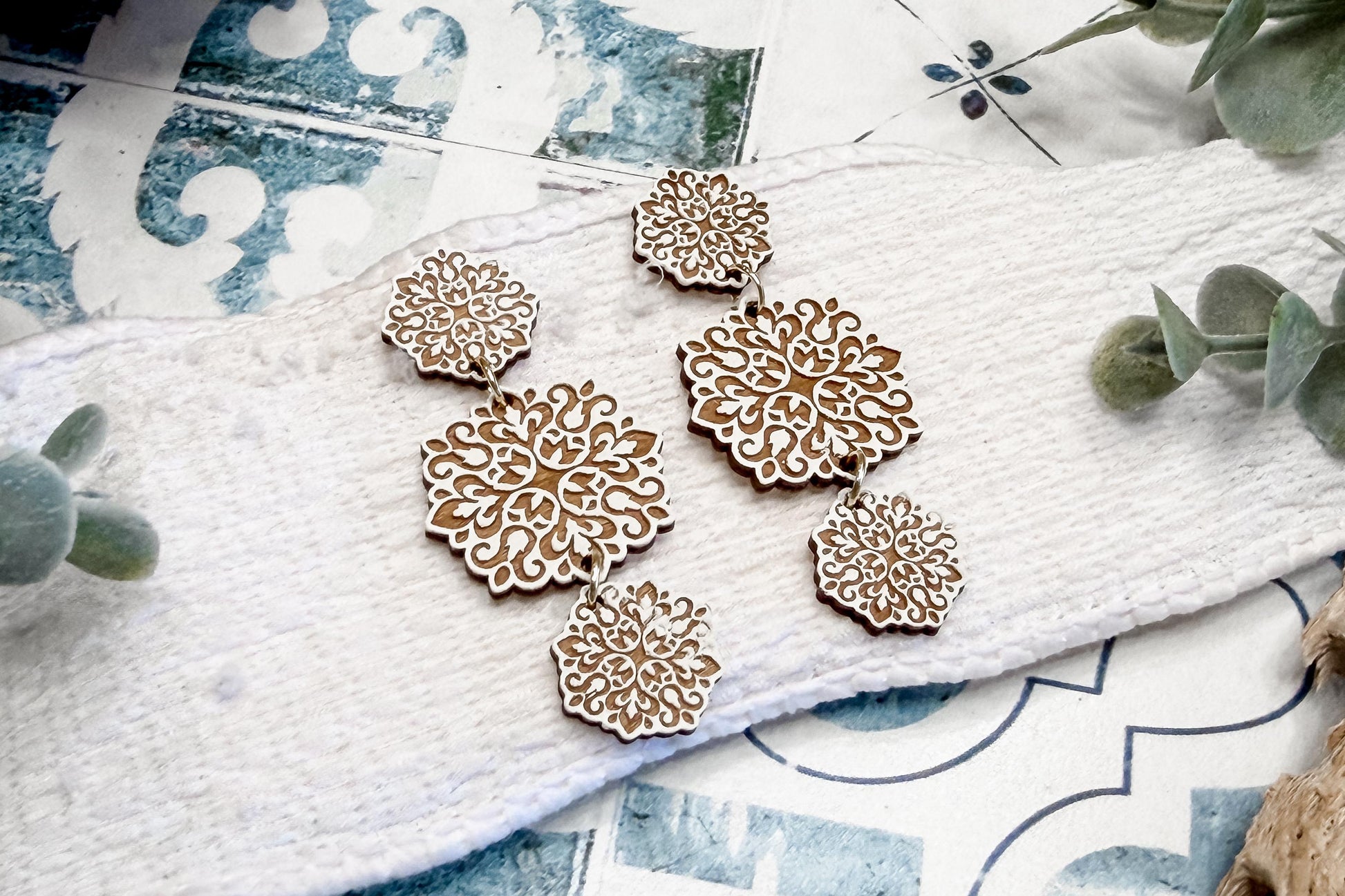 Floral Chandelier Earrings SVG, Layered Dangle Earrings Laser Cut File, Boho Jewelry SVG for Glowforge and xTool