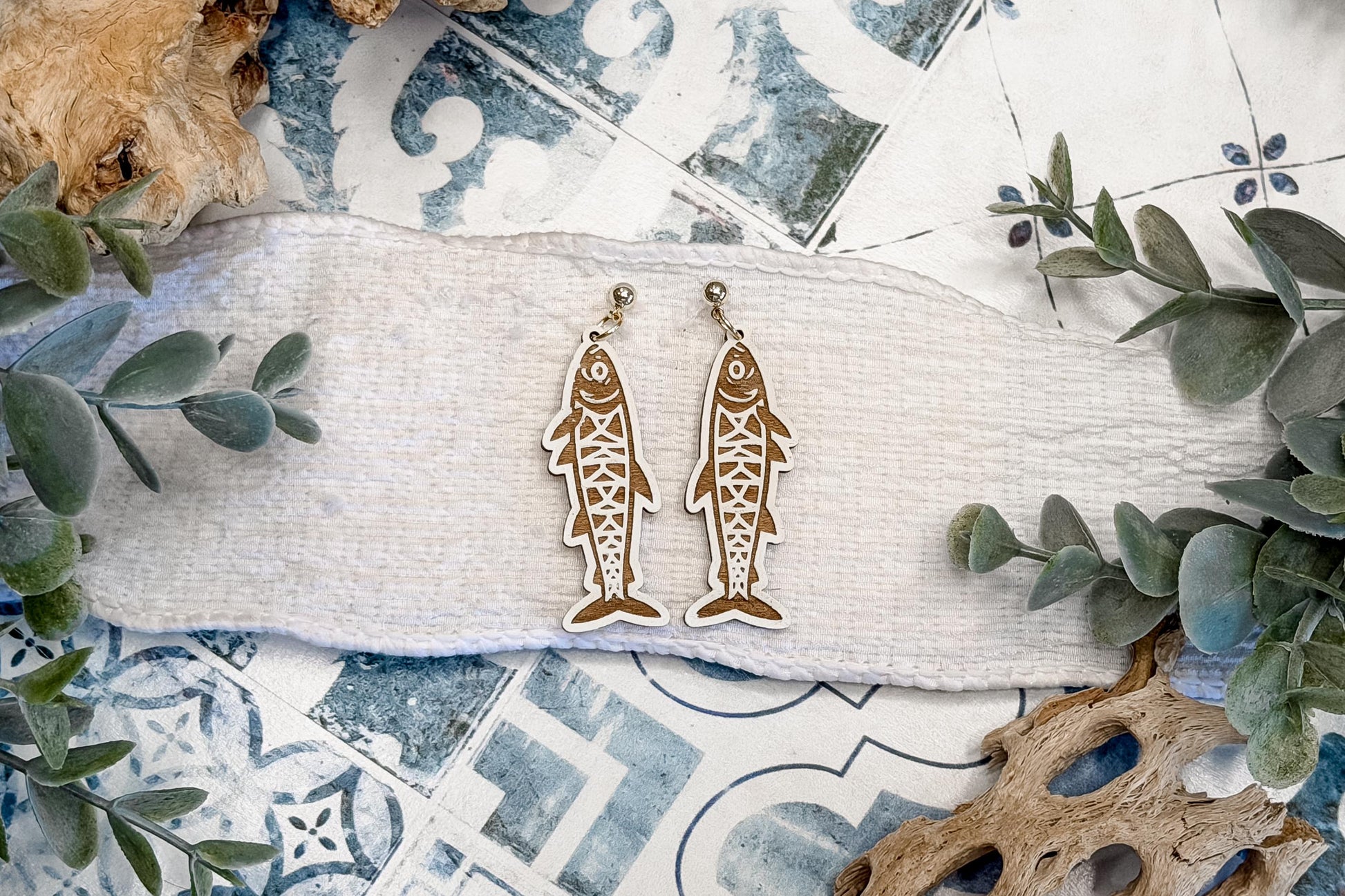 Sardine Earrings SVG, Fish Dangle Earrings Laser Cut File, Coastal Jewelry SVG for Glowforge, Layered Acrylic Earrings