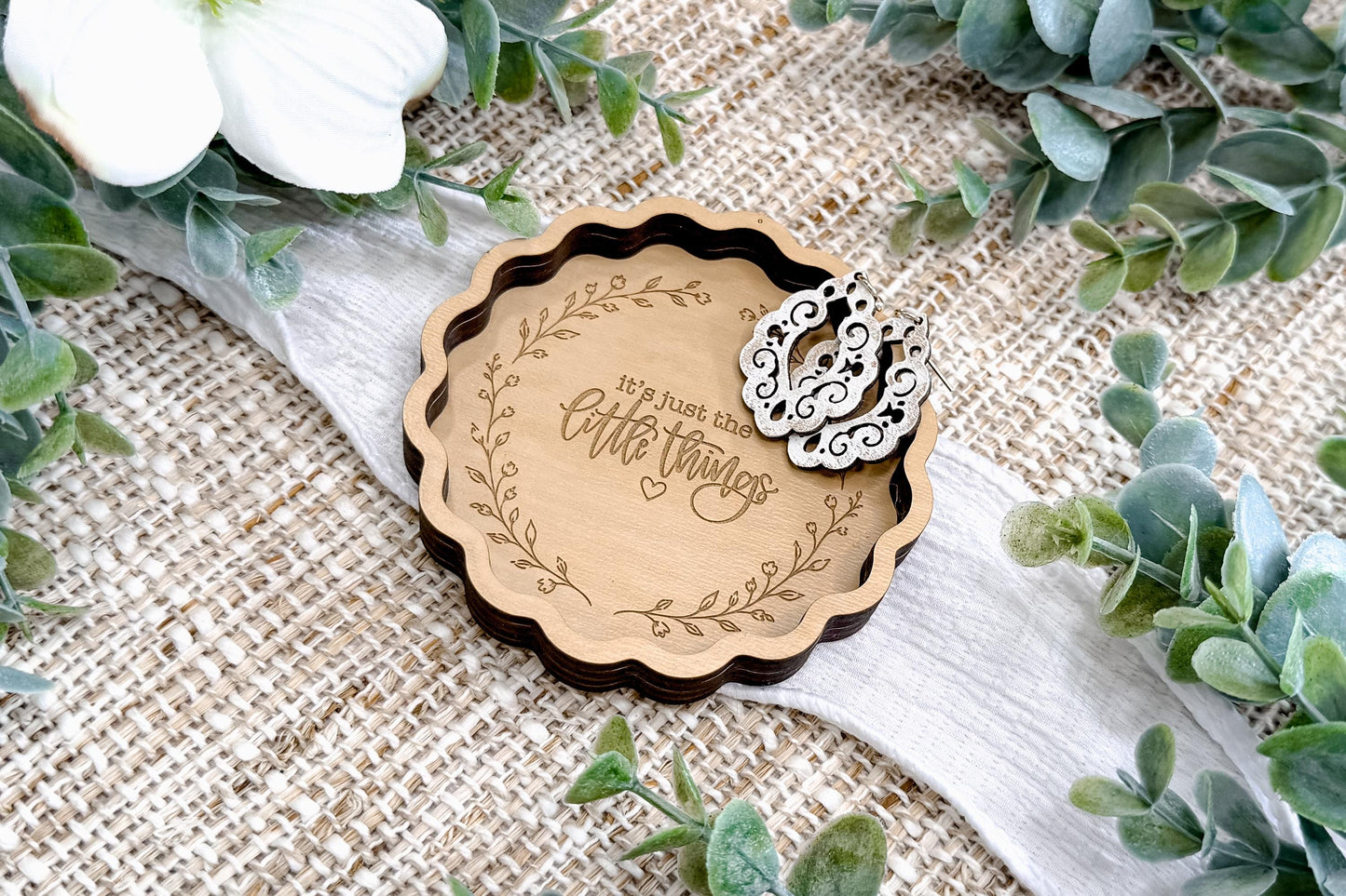 Trinket Tray Engraving SVG It’s Just The Little Things Quote Ring Dish SVG Catchall Tray Laser Engrave File Floral Frame Gift Idea