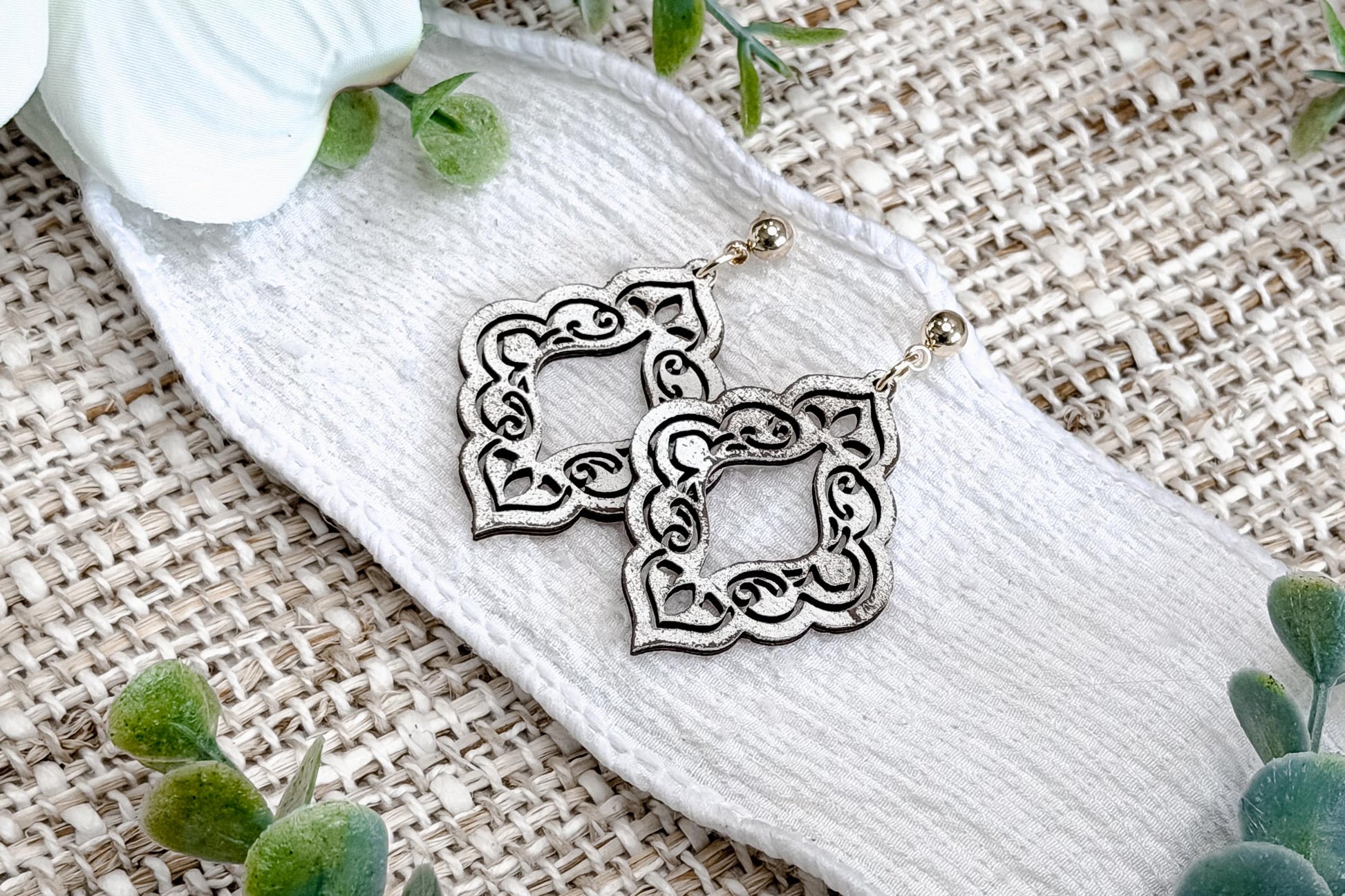 Filigree Dangle Earrings SVG Ornate Scroll Drop Earrings Laser Cut File Lightweight Jewelry Design Easy To Cut Fast To Make