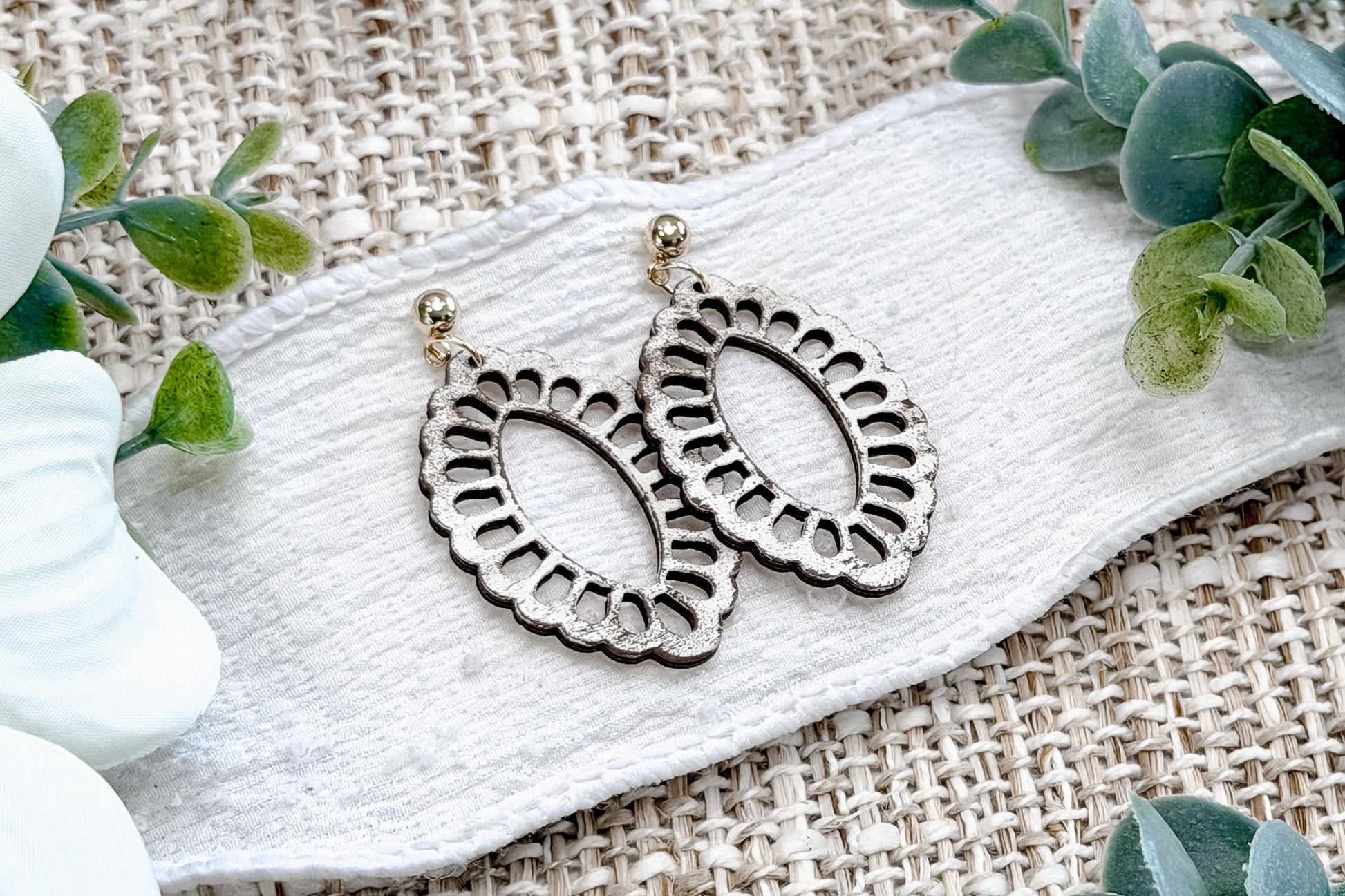 Filigree Oval Earrings SVG Lace Edge Dangle Earrings Laser Cut File Lightweight Jewelry Design Easy To Cut Fast To Make