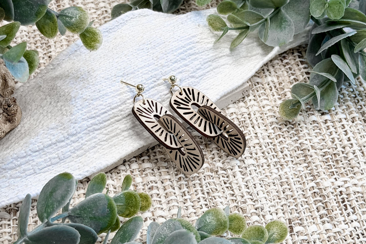 Interlocking Abstract Oval Earrings SVG, Modern Dangle Earrings Laser Cut File, Layered Boho Jewelry SVG for Glowforge