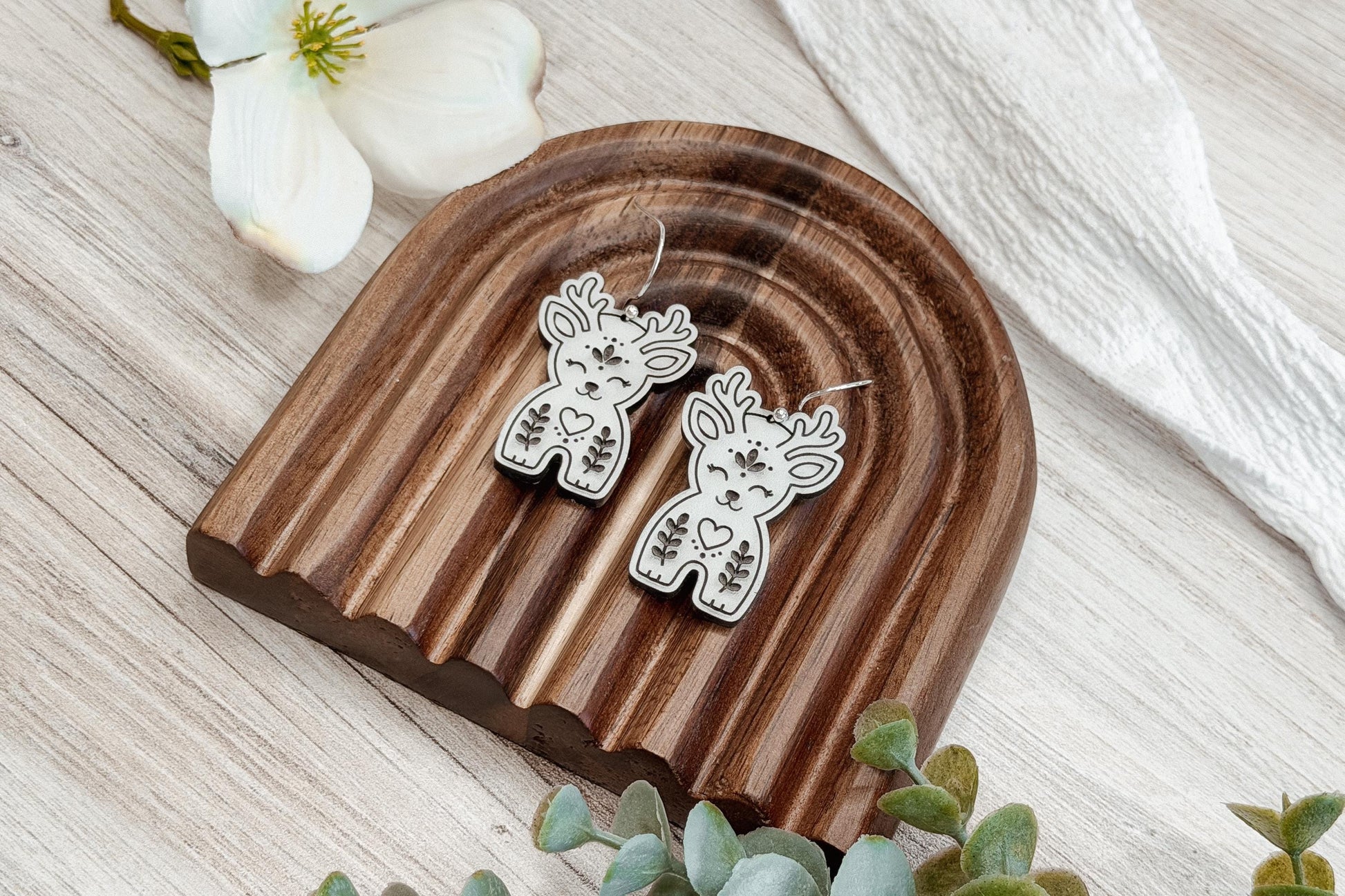 Laser Cut Earring SVG Woodland Deer Fawn Cottagecore Folk Art Dangle Earrings Includes Large and Small Sizes for Boutique Jewelry