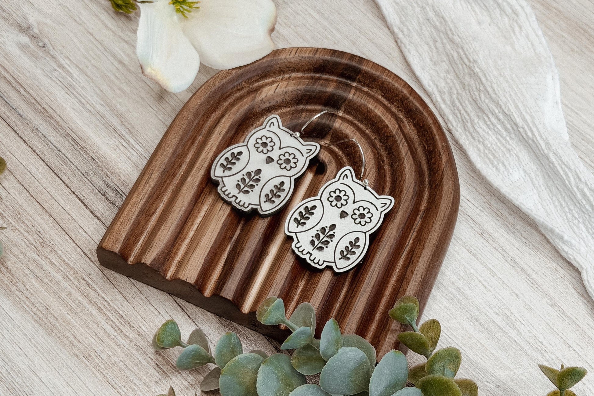 Laser Cut Earring SVG Owl Dangle Design Whimsical Woodland Bird Earrings Cute Forest Animal Jewelry for Boutique Handmade Sellers