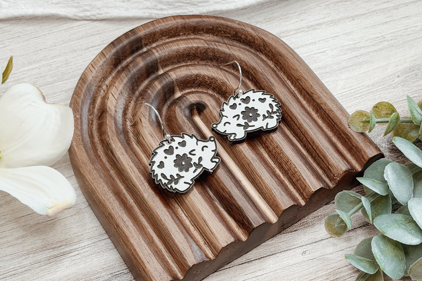 Laser Cut Earring SVG Floral Hedgehog Dangle Design Cute Woodland Animal Earrings for Boutique Inventory Handmade Gift Makers