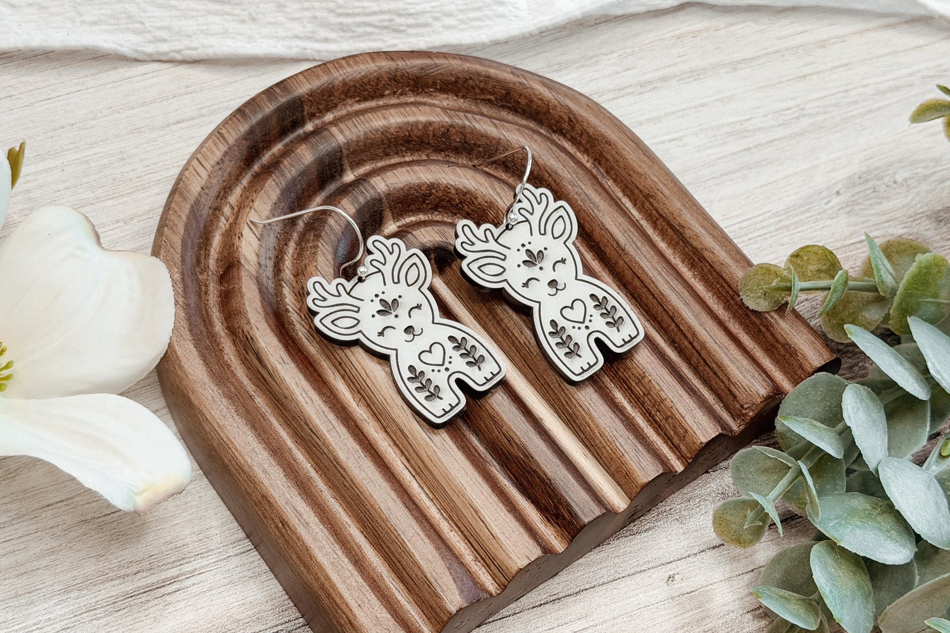 Laser Cut Earring SVG Woodland Deer Fawn Cottagecore Folk Art Dangle Earrings Includes Large and Small Sizes for Boutique Jewelry