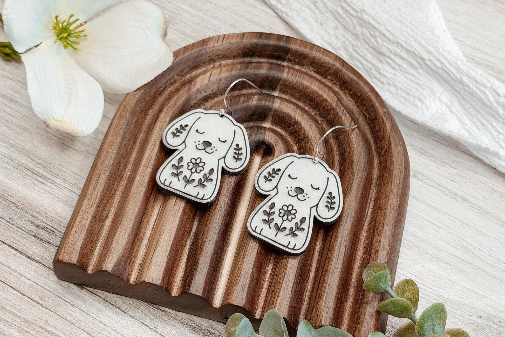 Laser Cut Earring SVG Woodland Deer Fawn Cottagecore Folk Art Dangle Earrings Includes Large and Small Sizes for Boutique Jewelry