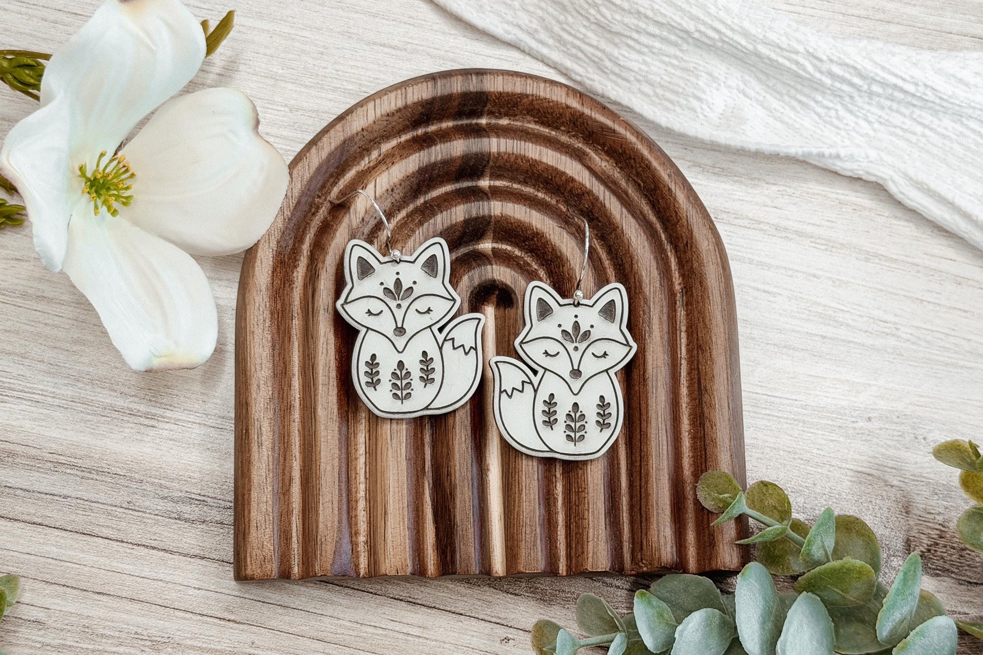 Laser Cut Earring SVG Folk Art Fish Dangle Earrings, Whimsical Scandinavian Inspired Ocean Design for Boutique Makers and Handmade Sellers