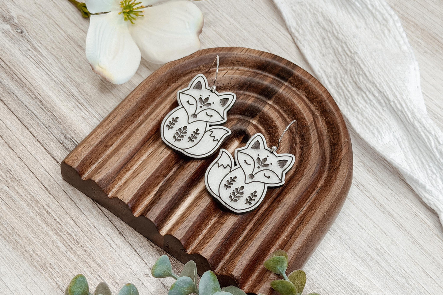 Laser Cut Earring SVG Folk Art Fish Dangle Earrings, Whimsical Scandinavian Inspired Ocean Design for Boutique Makers and Handmade Sellers