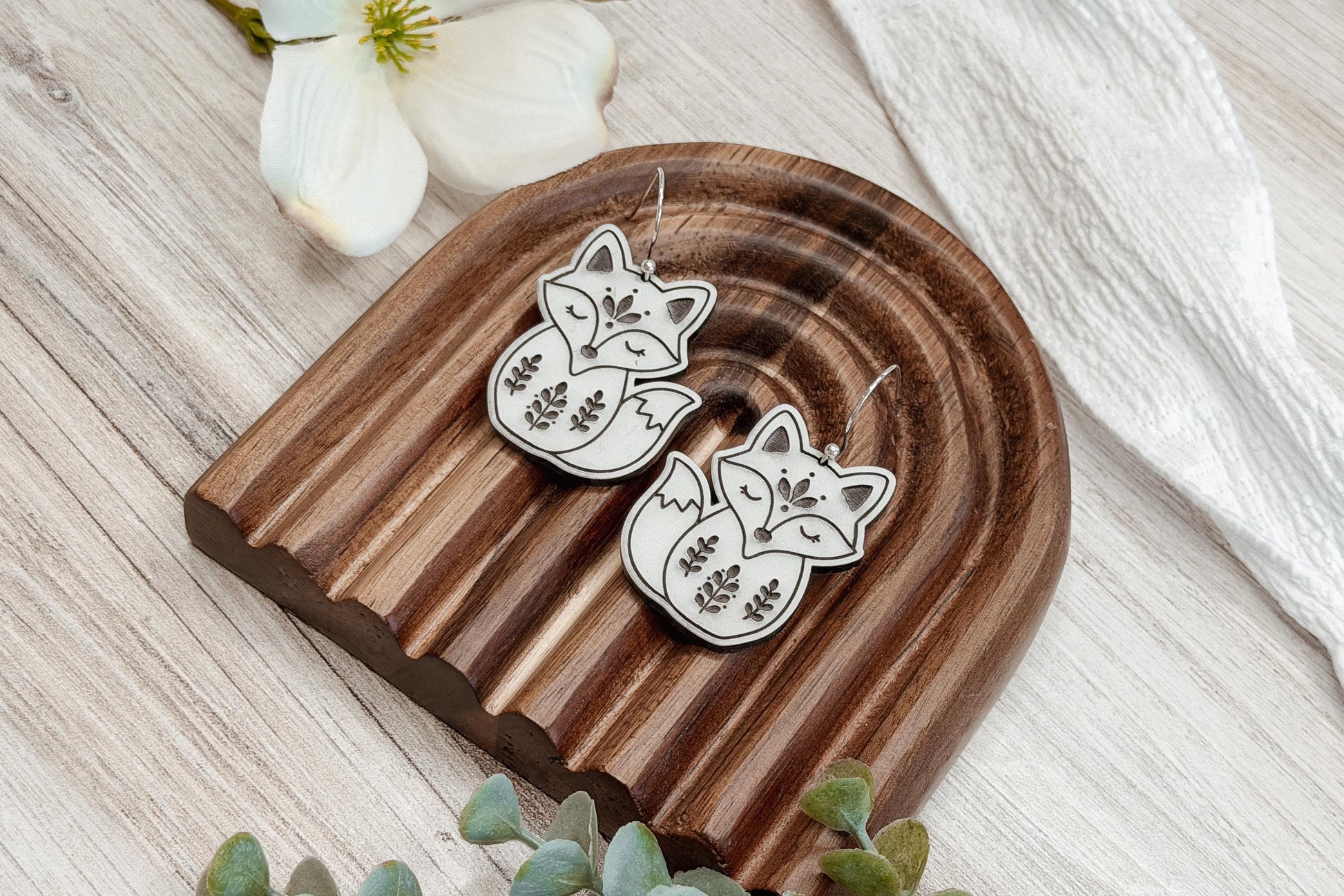 Laser Cut Earring SVG Folk Art Fish Dangle Earrings, Whimsical Scandinavian Inspired Ocean Design for Boutique Makers and Handmade Sellers