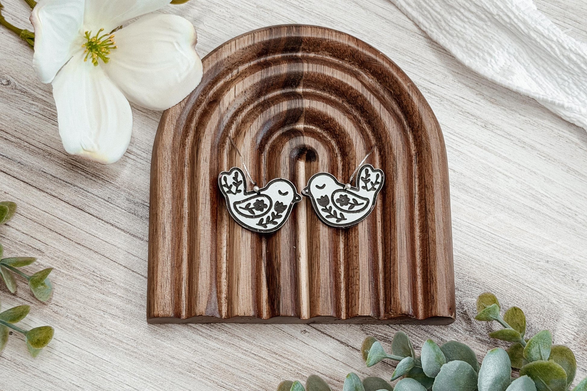Laser Cut Earring SVG Folk Art Bird Cottagecore Floral Songbird Dangle Design for Boutique Handmade Earring Sellers and Makers