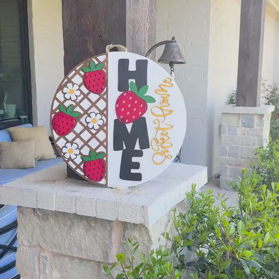 Laser Cut Door Hanger SVG | Strawberry HOME Sign svg File | DIY Round Wood Sign Template | Glowforge xTool Compatible Cut File
