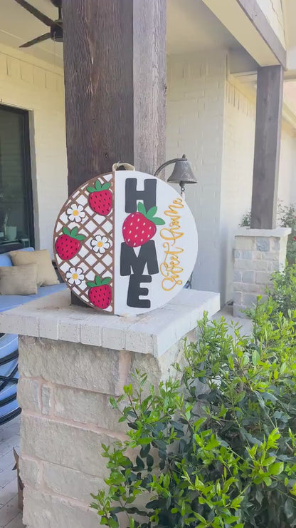 Laser Cut Door Hanger SVG | Strawberry HOME Sign svg File | DIY Round Wood Sign Template | Glowforge xTool Compatible Cut File