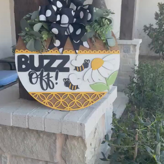 Buzz Off Bee Door Hanger SVG Laser Cut File, Honeybee Daisy Round Sign, Funny Farmhouse Door Sign, Glowforge Laser File, Spring Decor